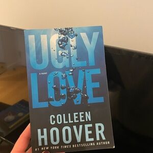Colleen Hoover 'Ugly Love' Novel